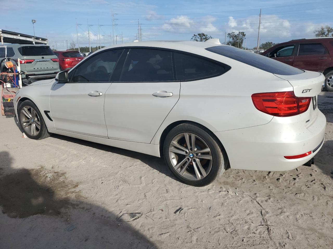 VIN WBA8Z5C5XGG500842 2016 BMW 3 SERIES no.2