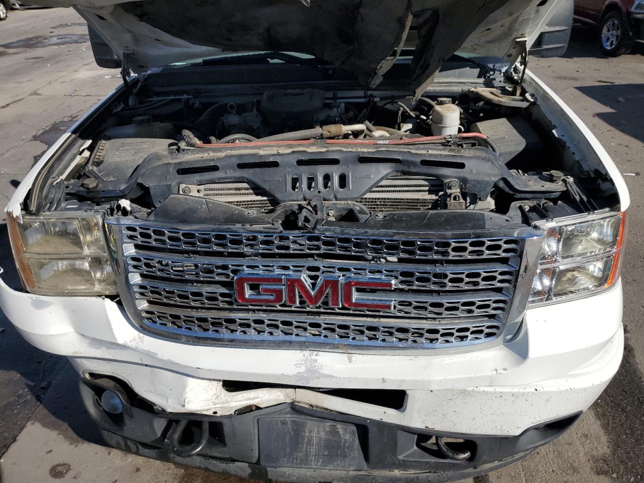 2013 GMC Sierra K2500 Denali VIN: 1GT125E88DF205711 Lot: 78740344