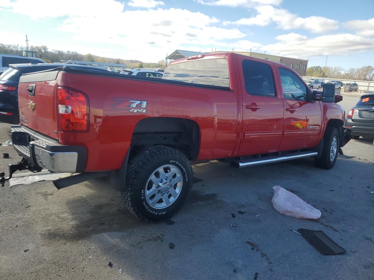 2012 Chevrolet Silverado - Image 3