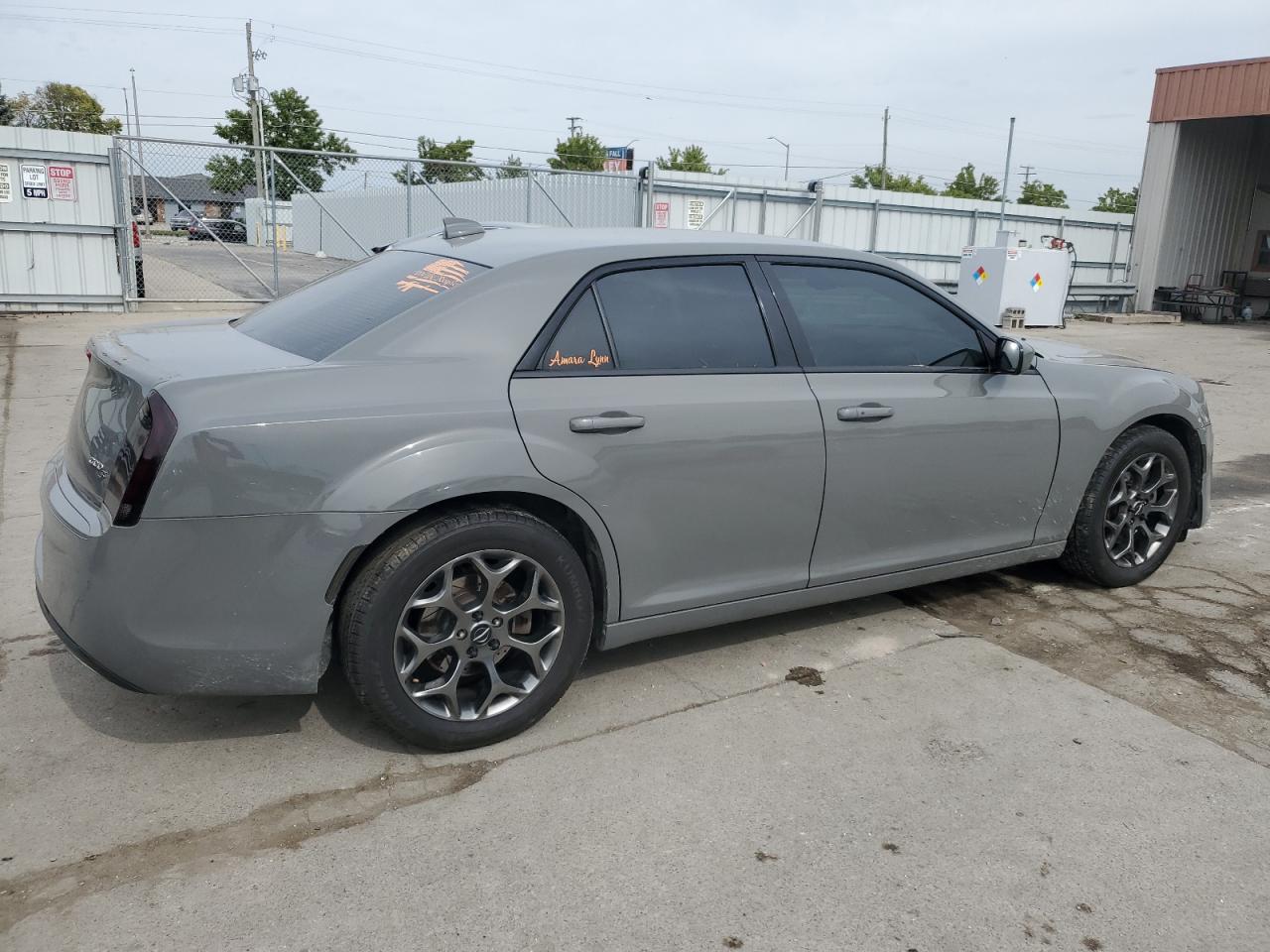2017 Chrysler 300 - Image 3