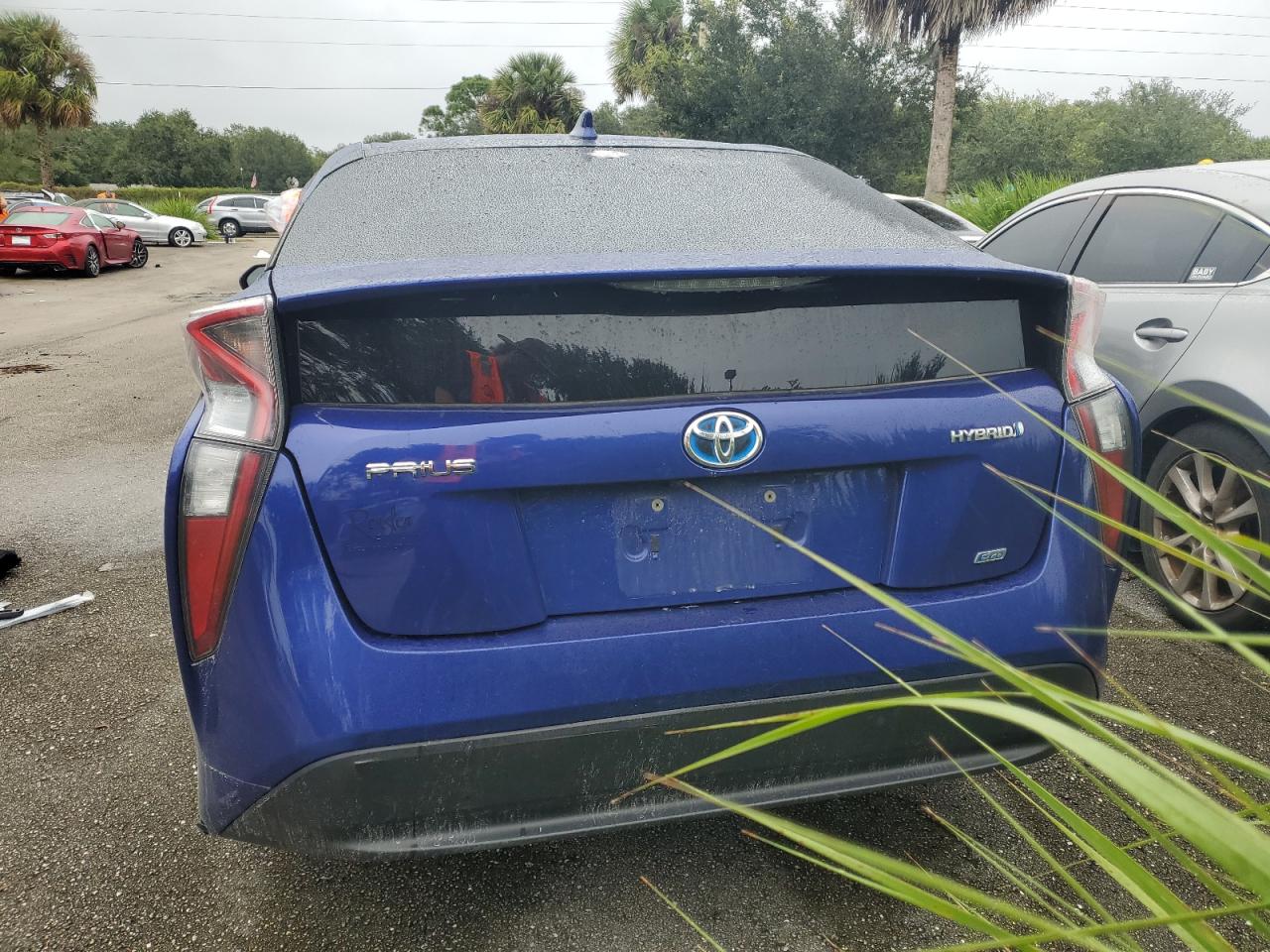 JTDKARFU5G3526458 2016 Toyota Prius