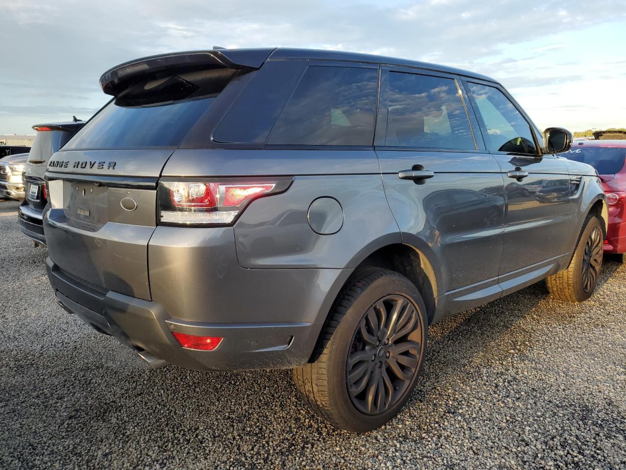 2017 Land Rover Range Rover - Image 3