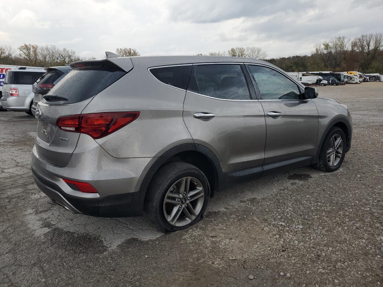 2017 Hyundai Santa Fe - Image 3