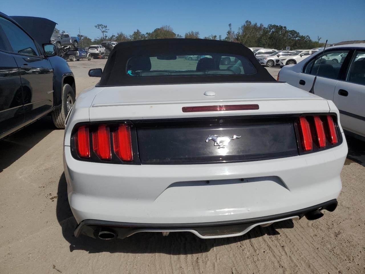 1FATP8UH9H5293473 2017 Ford Mustang