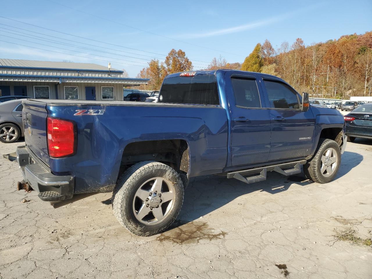 2015 Chevrolet Silverado - Image 3