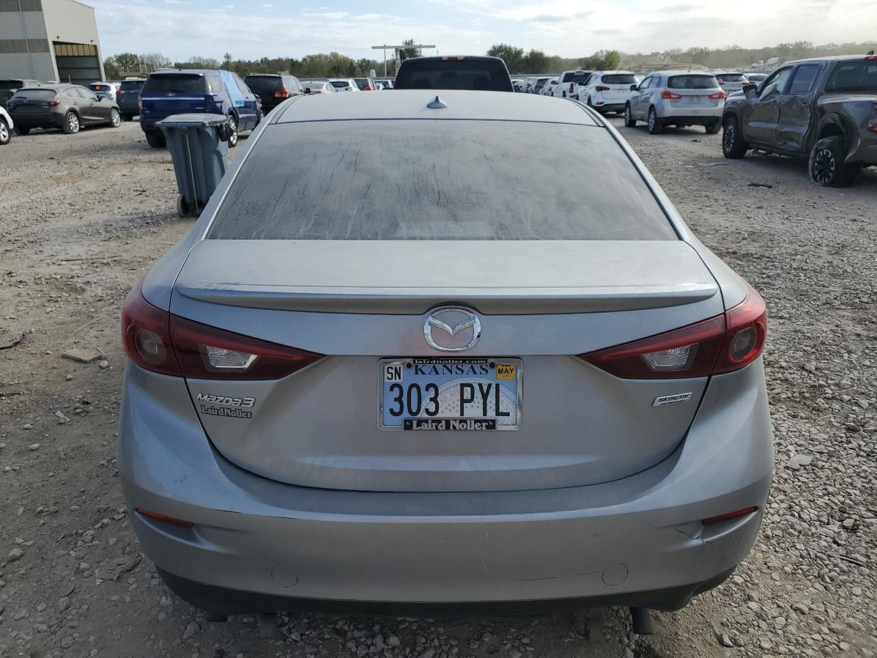 2014 Mazda 3 - Image 6