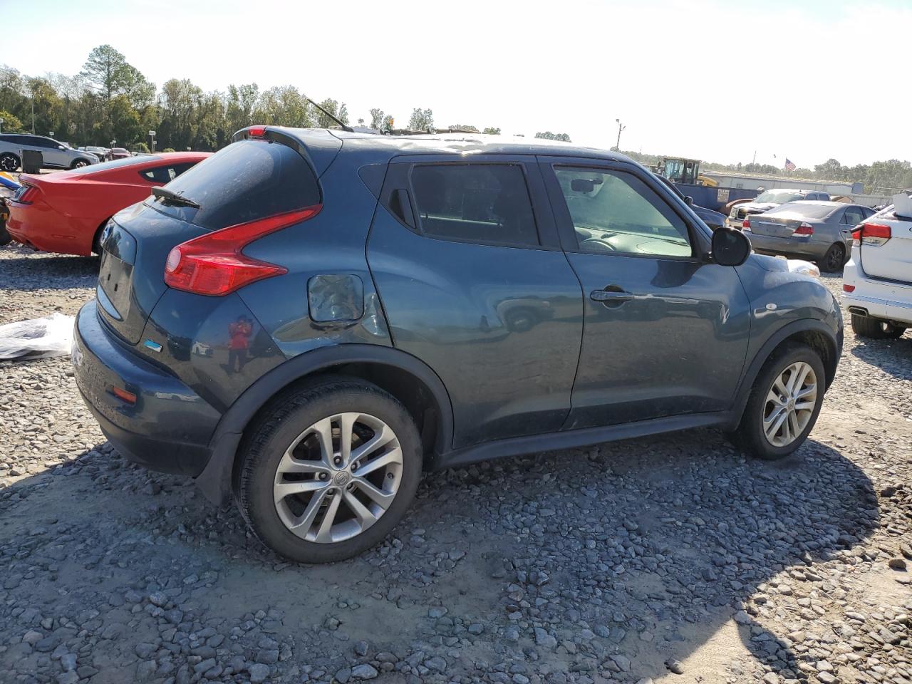 2014 Nissan Juke - Image 3