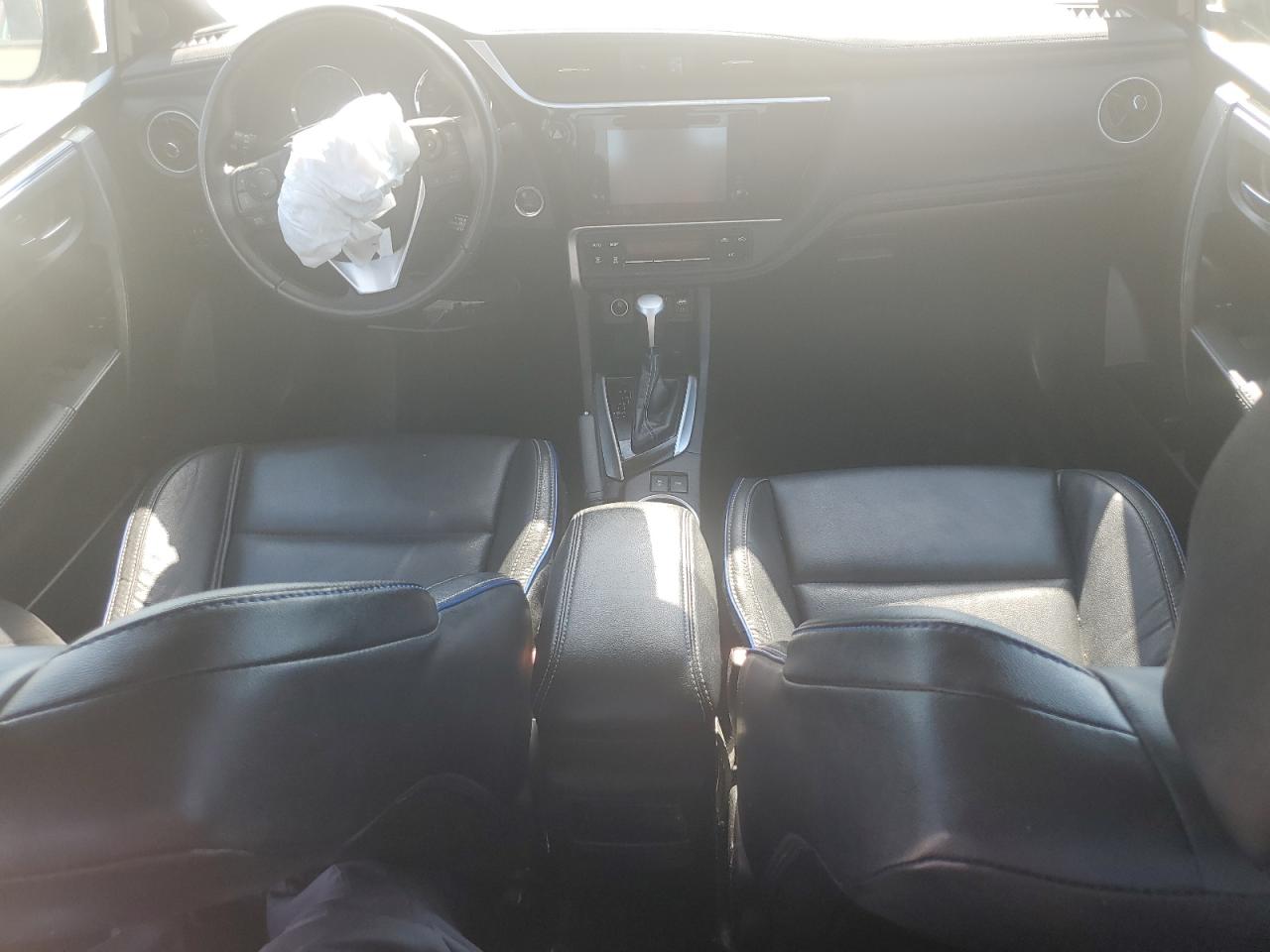 2018 Toyota Corolla L VIN: 5YFBURHE4JP766550 Lot: 77455674