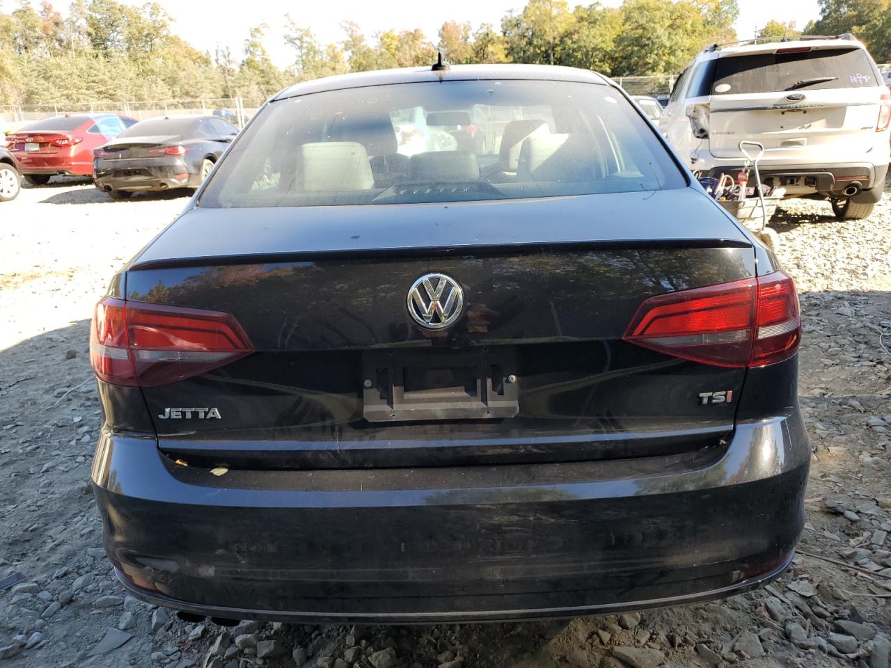 2016 Volkswagen Jetta - Image 6