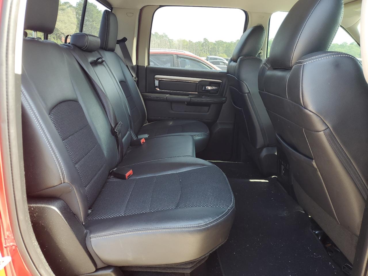 2018 RAM 1500 - Image 10