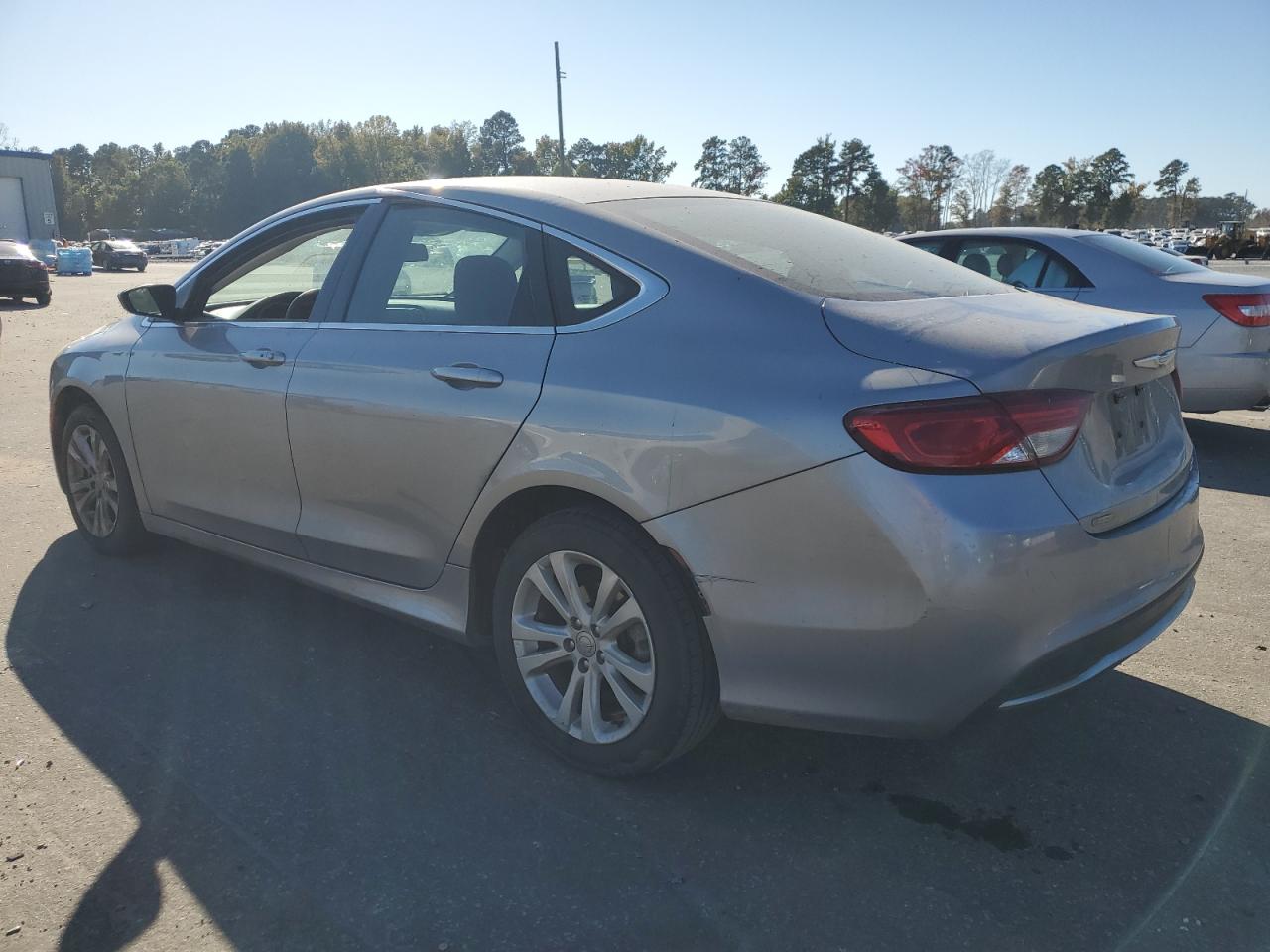 2015 Chrysler 200 - Image 2