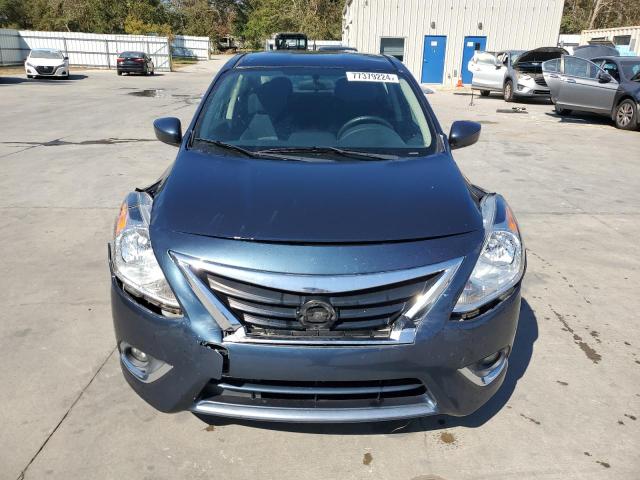  NISSAN VERSA 2017 Blue