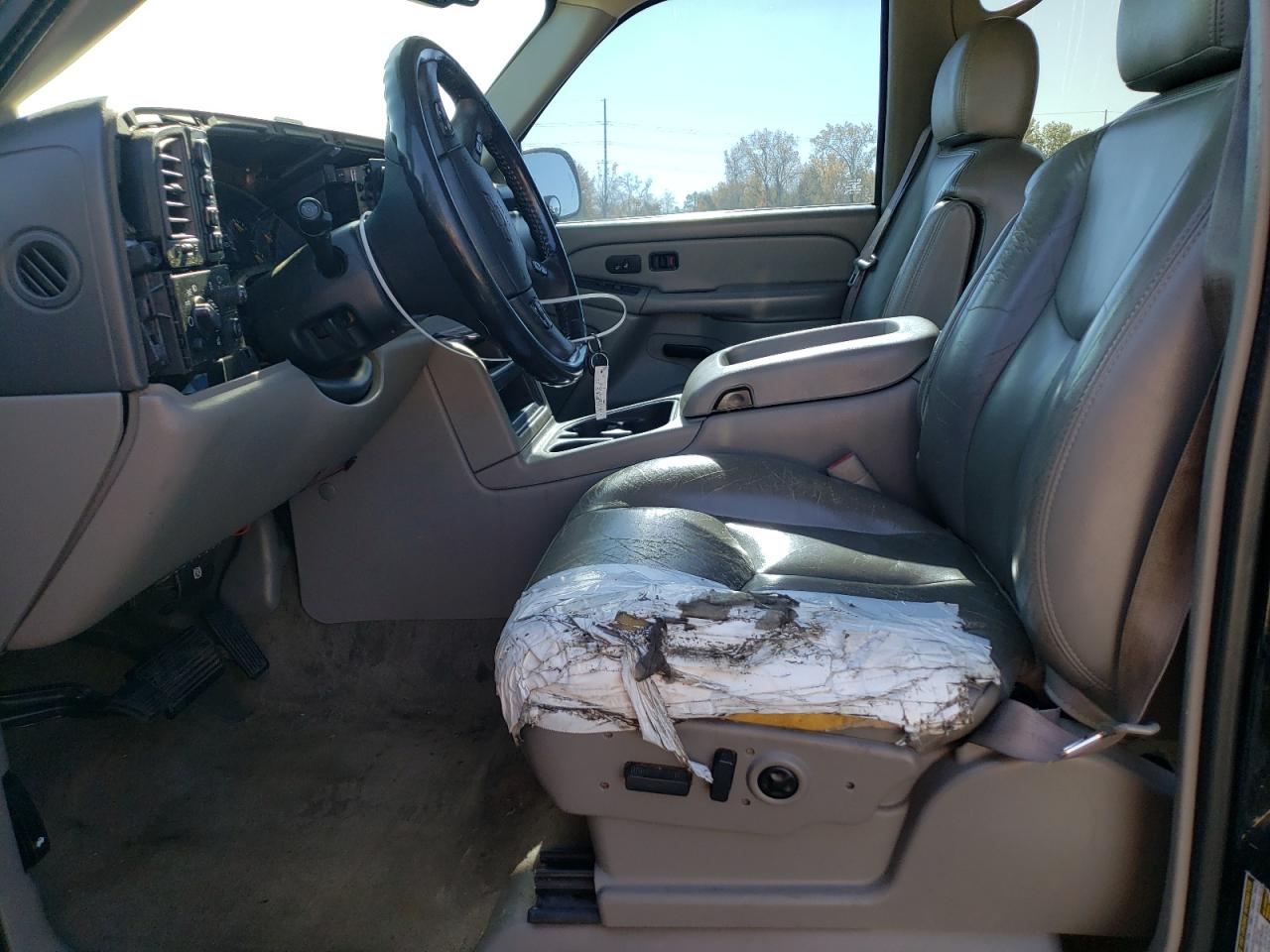 2005 Chevrolet Tahoe - Image 7