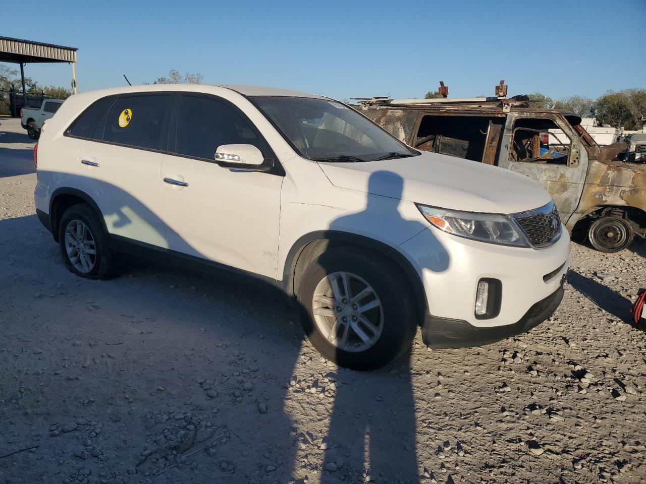 VIN 5XYKT4A63EG492311 2014 KIA SORENTO no.4