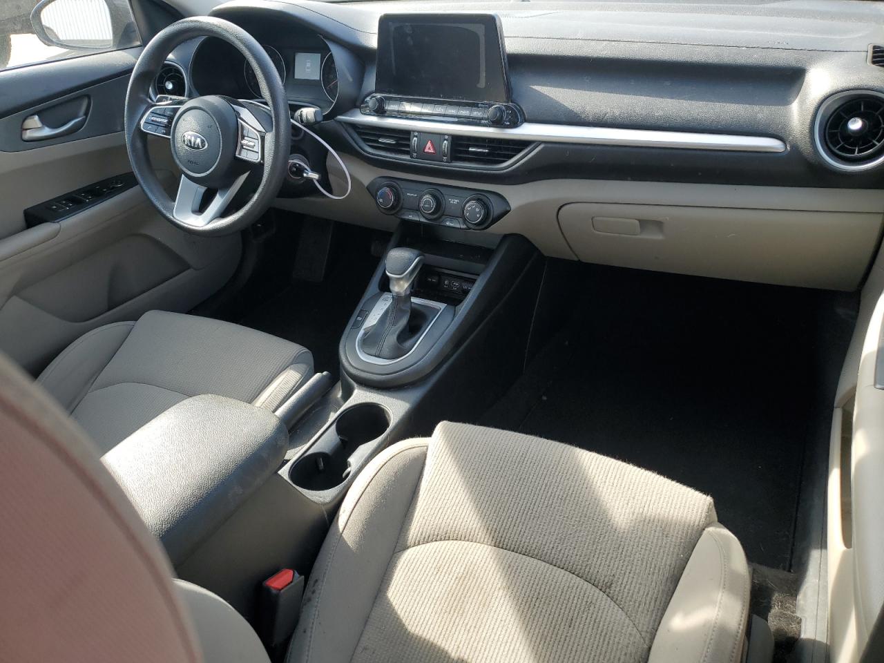 2020 Kia Forte - Image 8