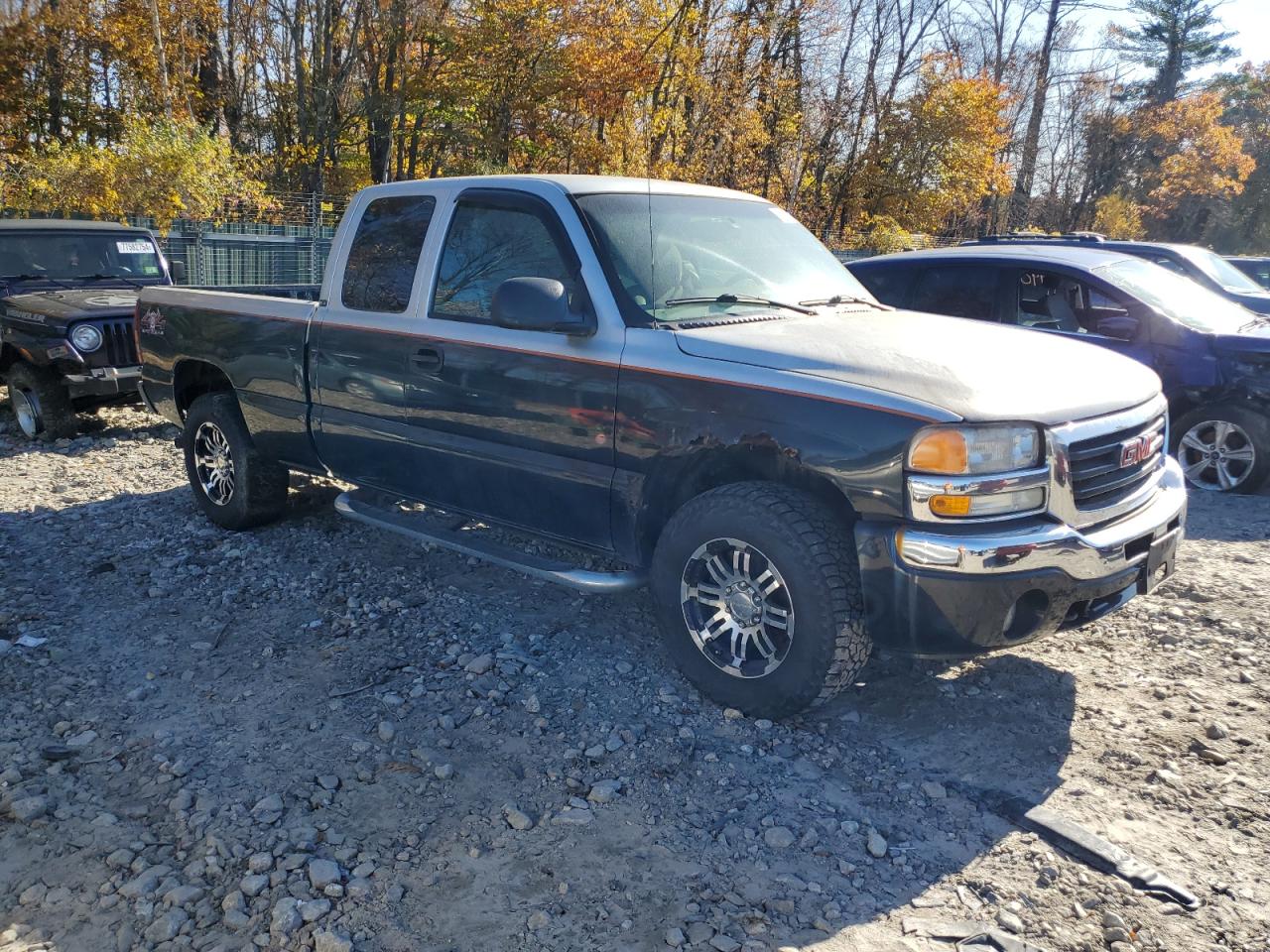 2005 GMC Sierra - Image 4