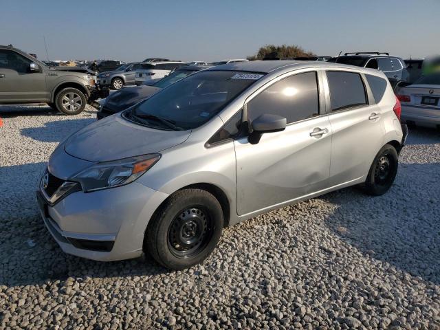  NISSAN VERSA 2018 Сріблястий