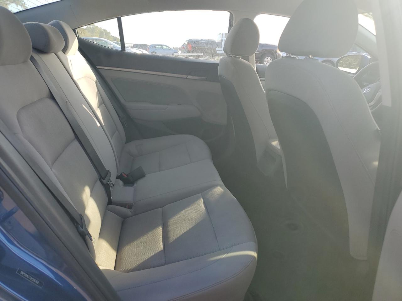 2018 Hyundai Elantra - Image 10