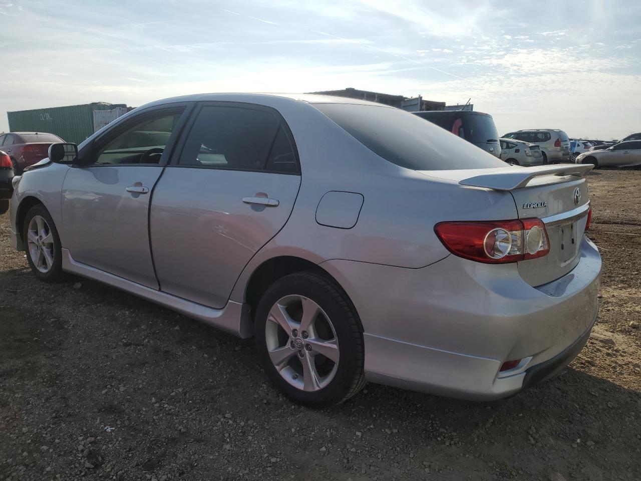 VIN 2T1BU4EE4DC933789 2013 TOYOTA COROLLA no.2