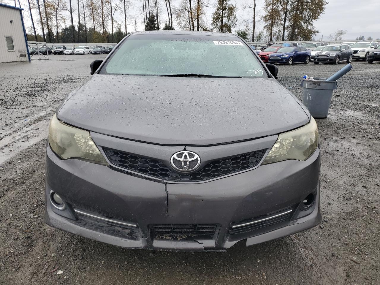 VIN 4T1BF1FK2EU405875 2014 TOYOTA CAMRY no.5