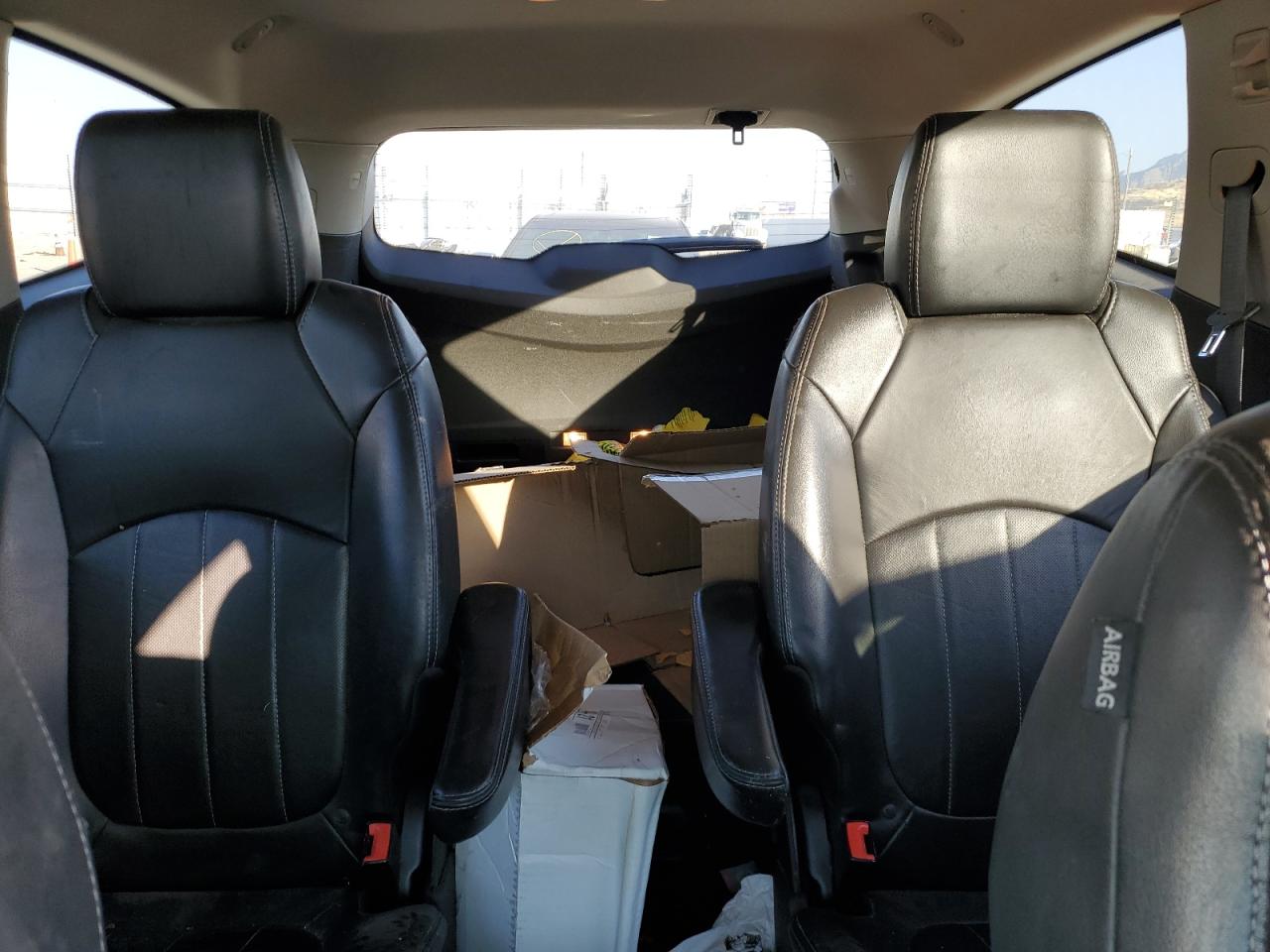 2015 Chevrolet Traverse - Image 10
