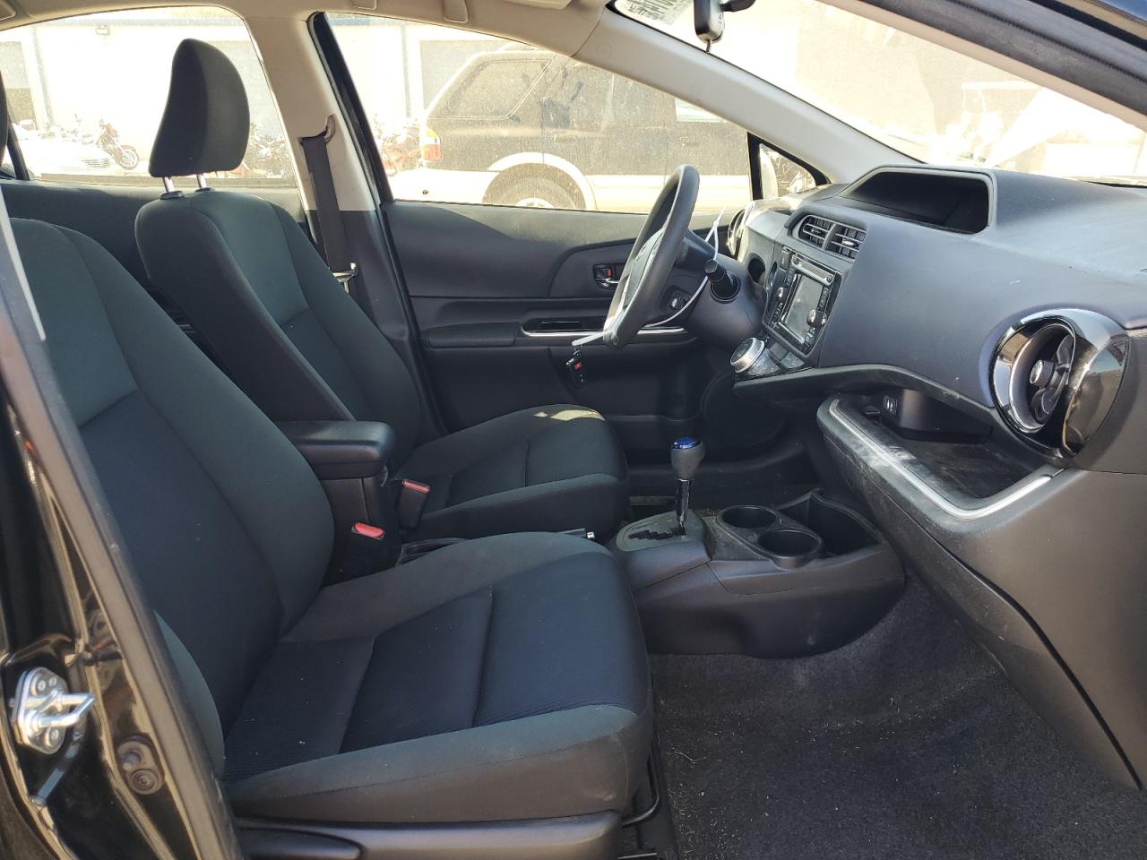 2015 Toyota Prius - Image 7