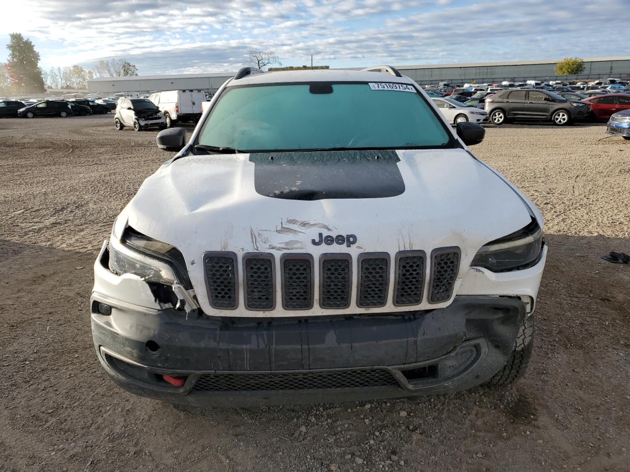 2020 Jeep Cherokee - Image 5