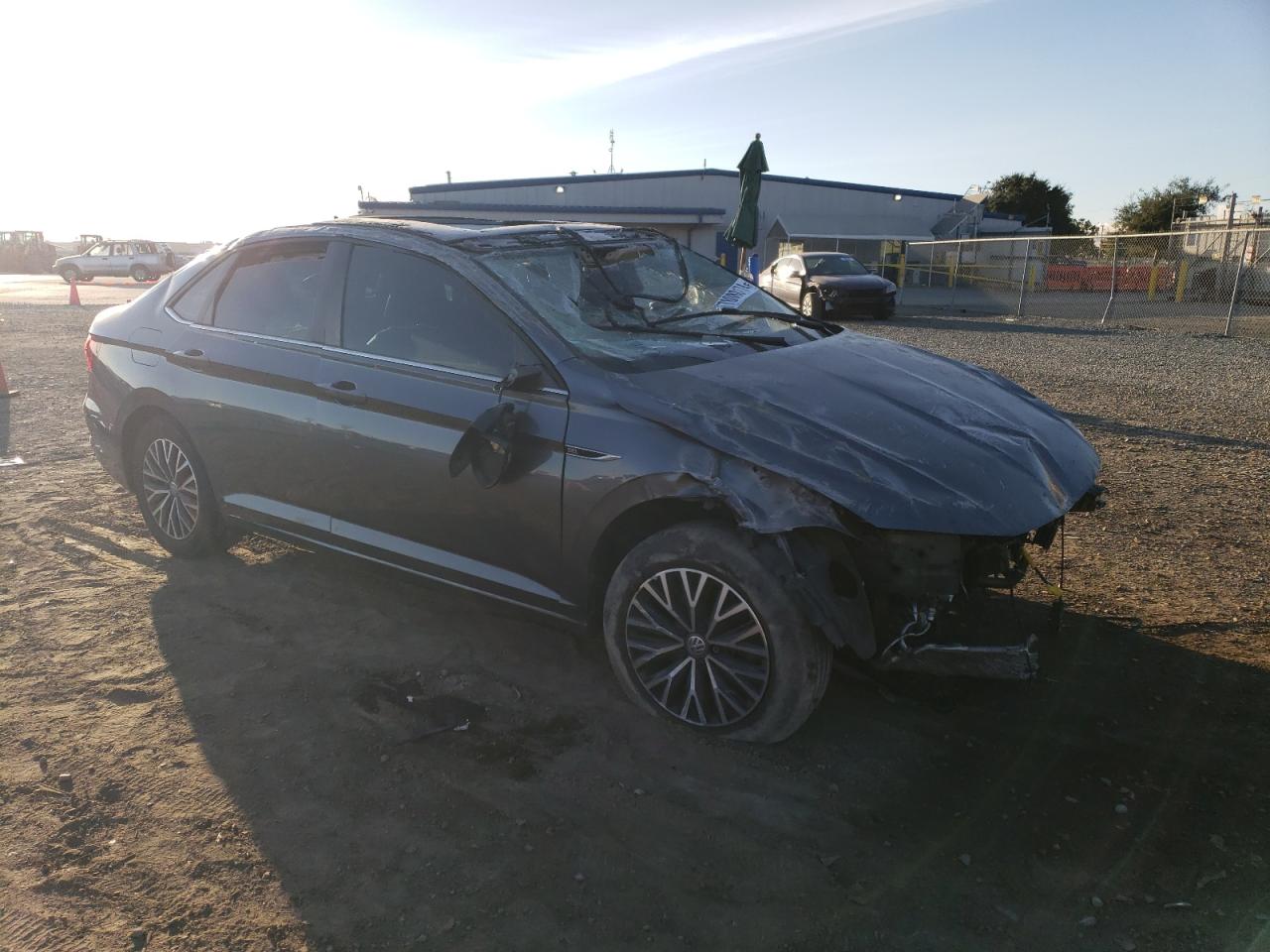 2019 Volkswagen Jetta - Image 4