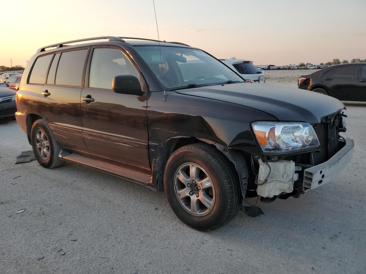 2005 Toyota Highlander - Image 4
