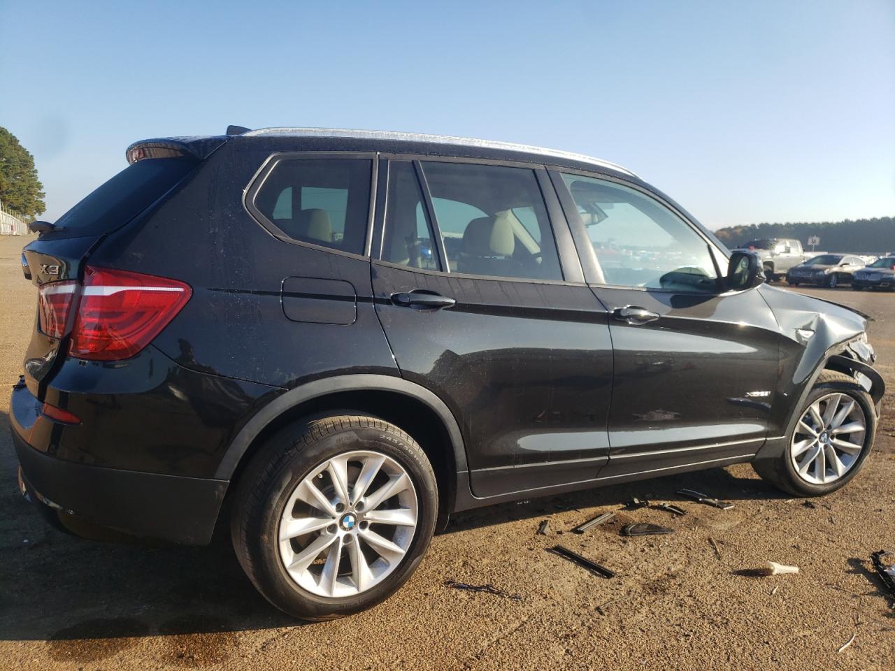 VIN 5UXWX9C57E0D31037 2014 BMW X3 no.3