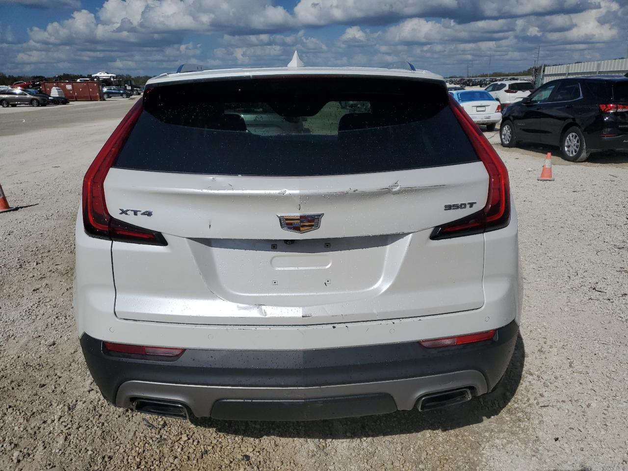 1GYFZCR43LF130325 2020 Cadillac Xt4 Premium Luxury