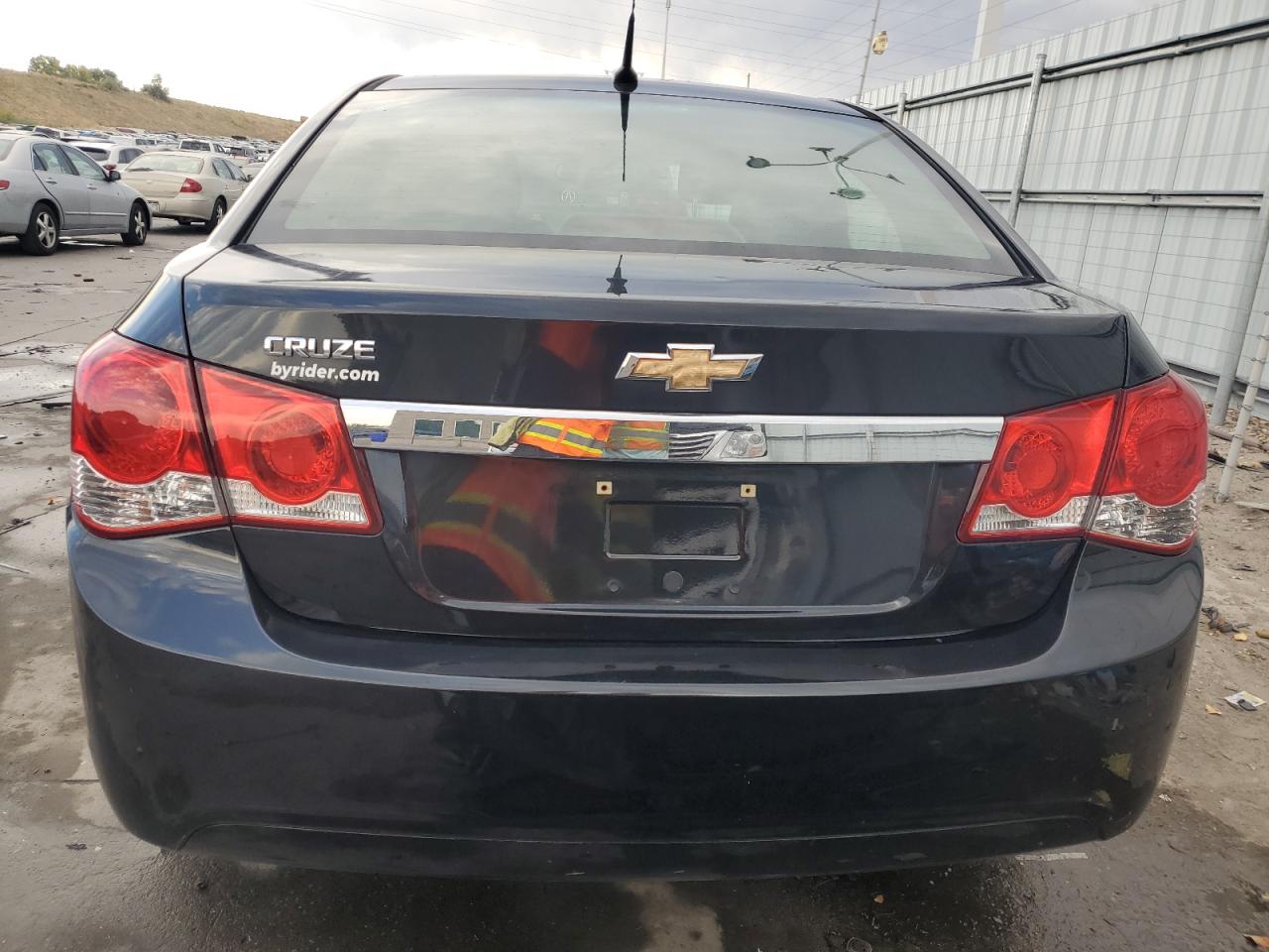 2013 Chevrolet Cruze - Image 6