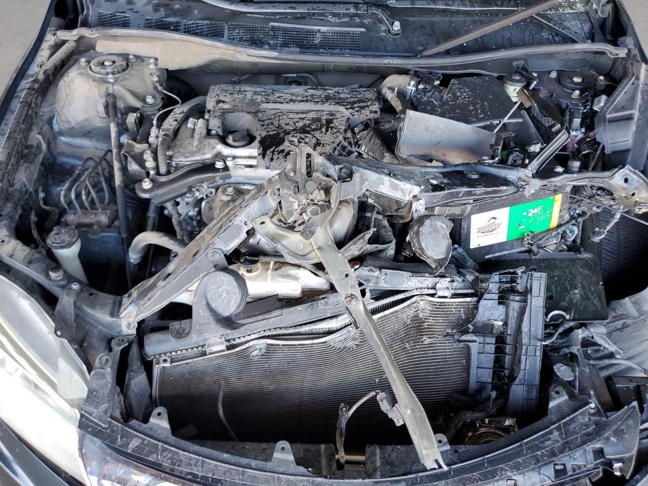 2016 Toyota Camry - Image 13