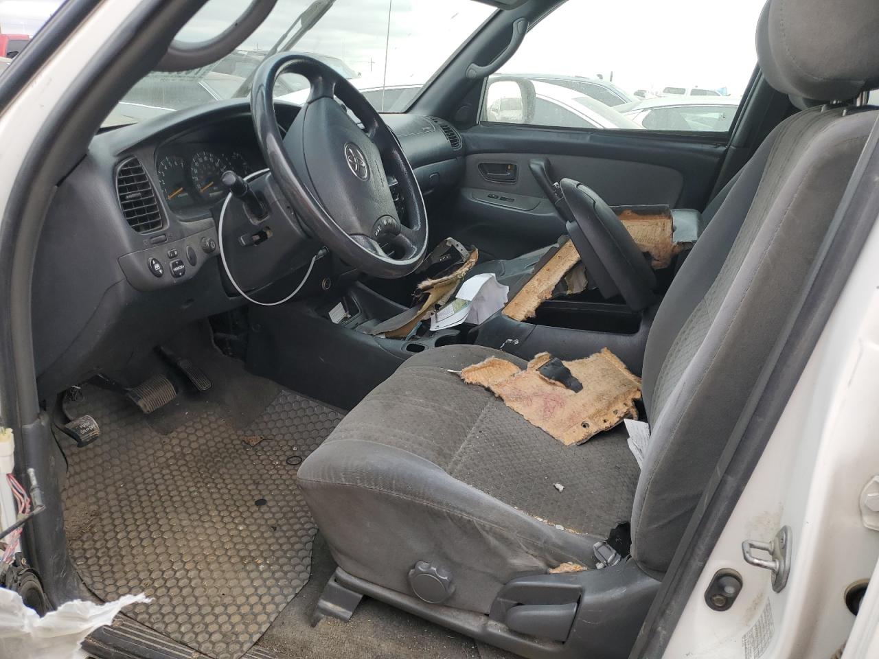 2004 Toyota Tundra - Image 7