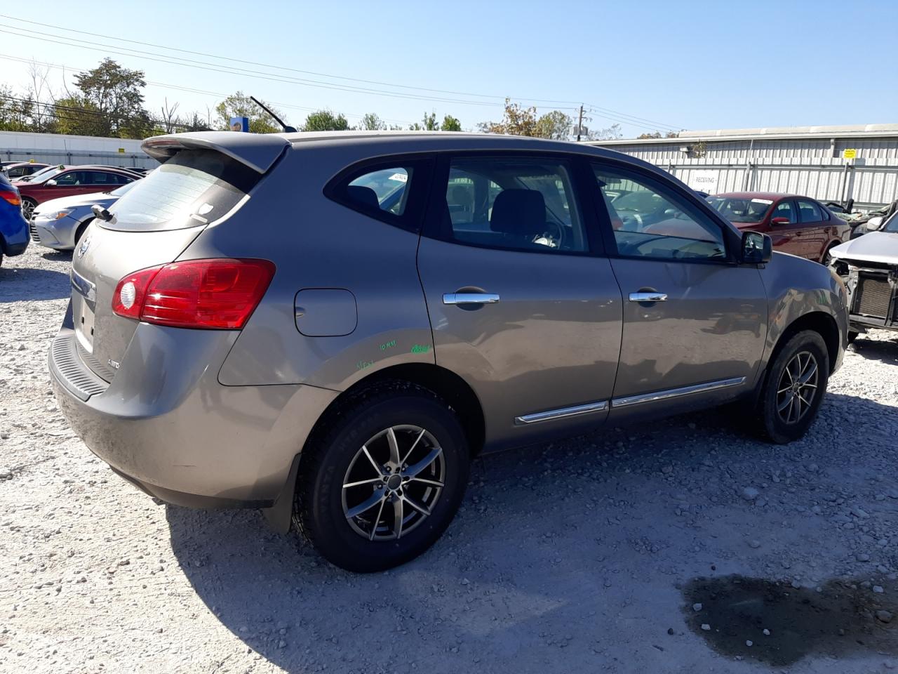 2012 Nissan Rogue - Image 3
