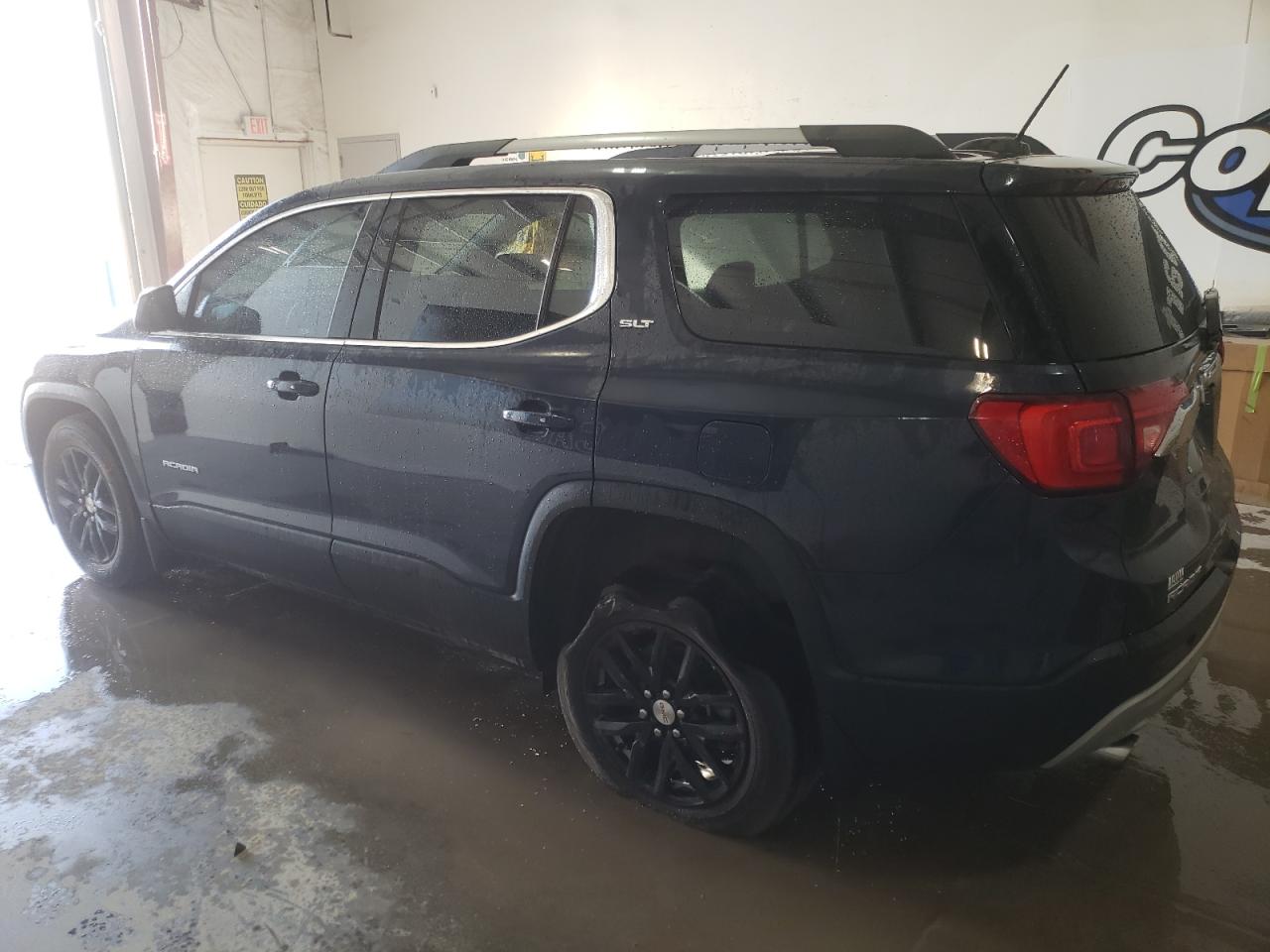 VIN 1GKKNULS3JZ161765 2018 GMC ACADIA no.2