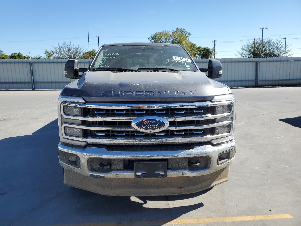 2023 Ford F250 - Image 5