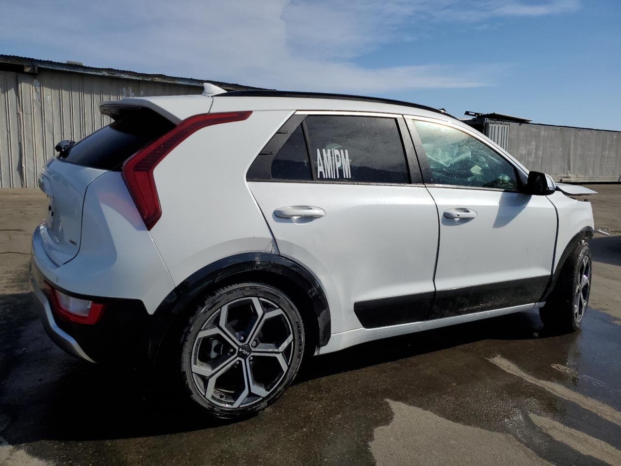 2023 Kia Niro - Image 3