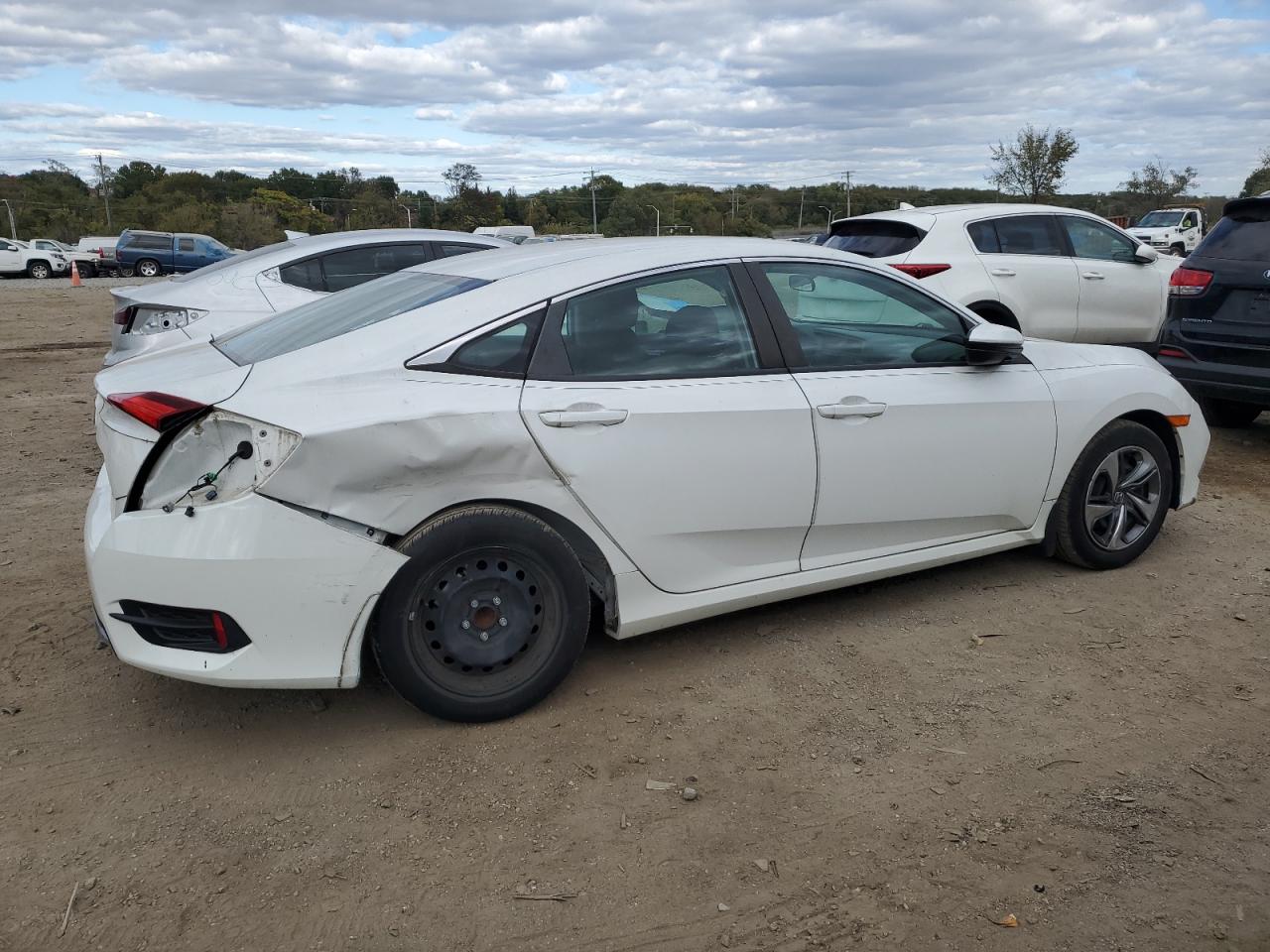 2019 Honda Civic Lx VIN: 2HGFC2F6XKH557748 Lot: 76154994