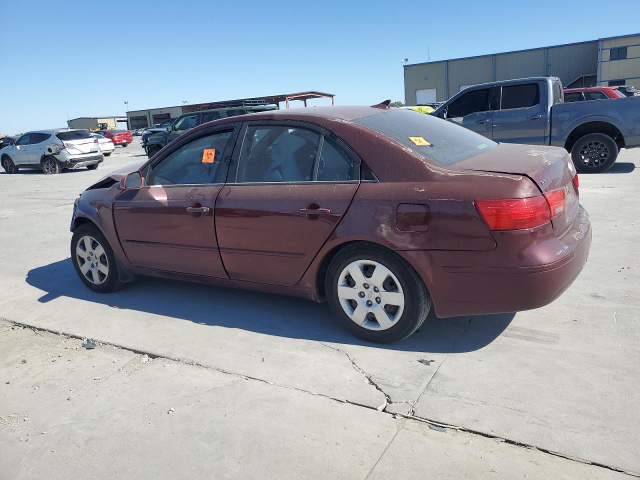 2009 Hyundai Sonata - Image 2