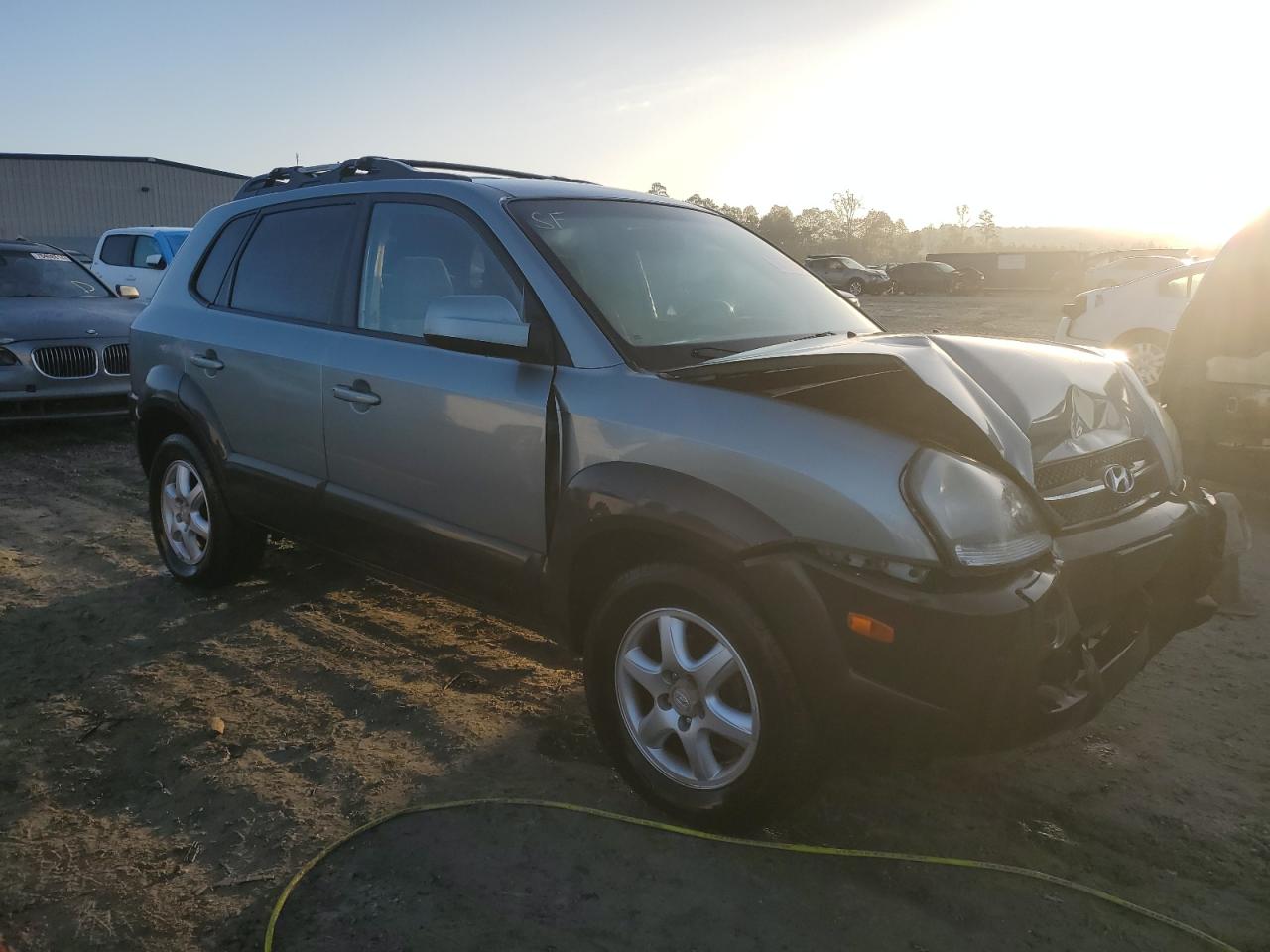 2005 Hyundai Tucson - Image 4