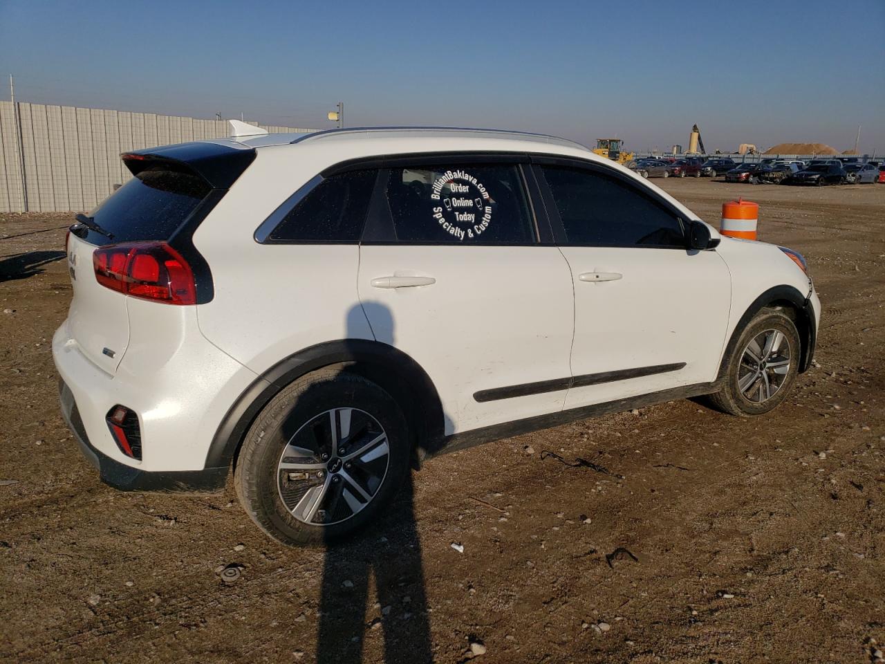 2022 Kia Niro - Image 3