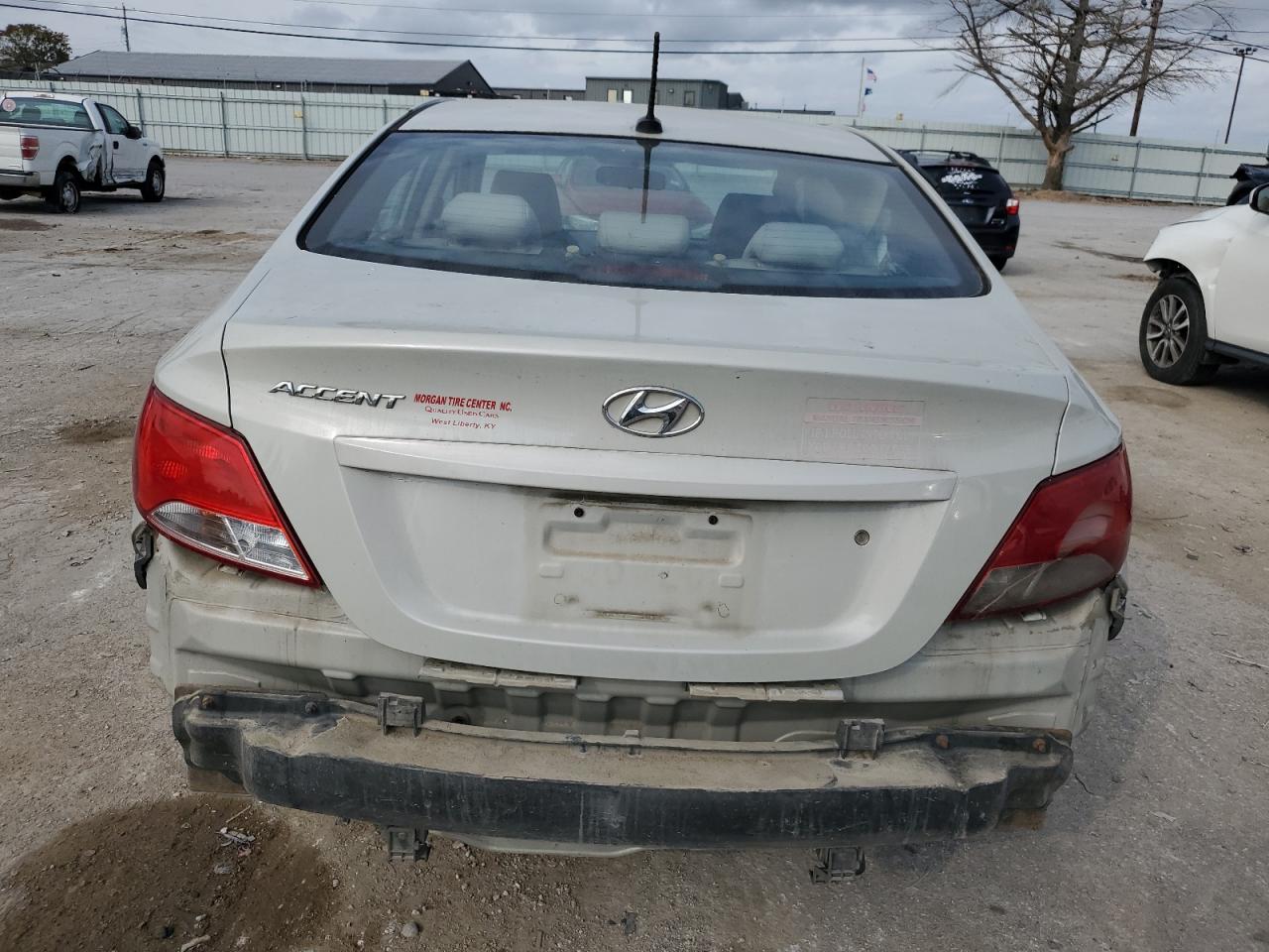 2015 Hyundai Accent - Image 6
