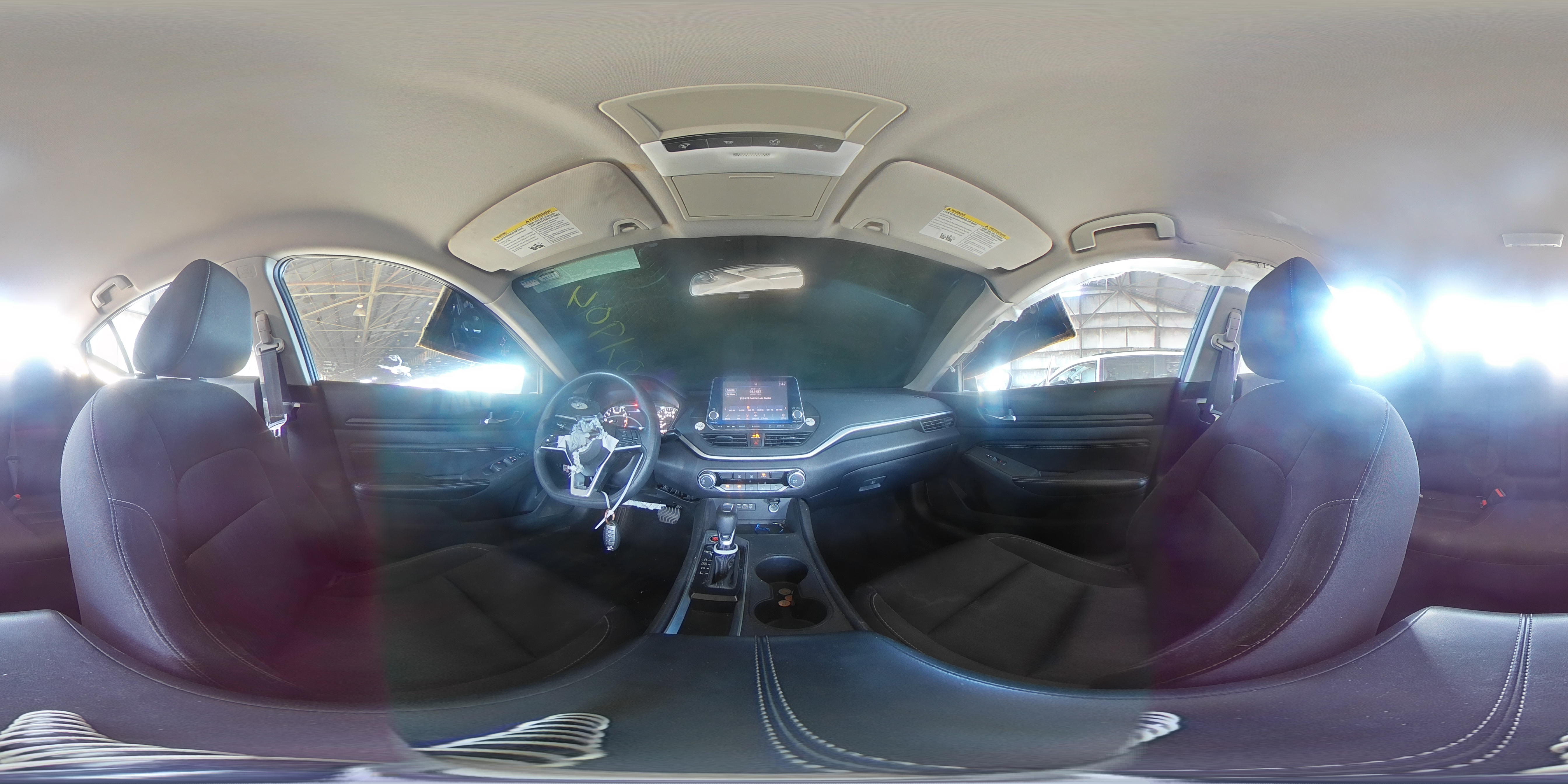 2019 Nissan Altima - Image 13