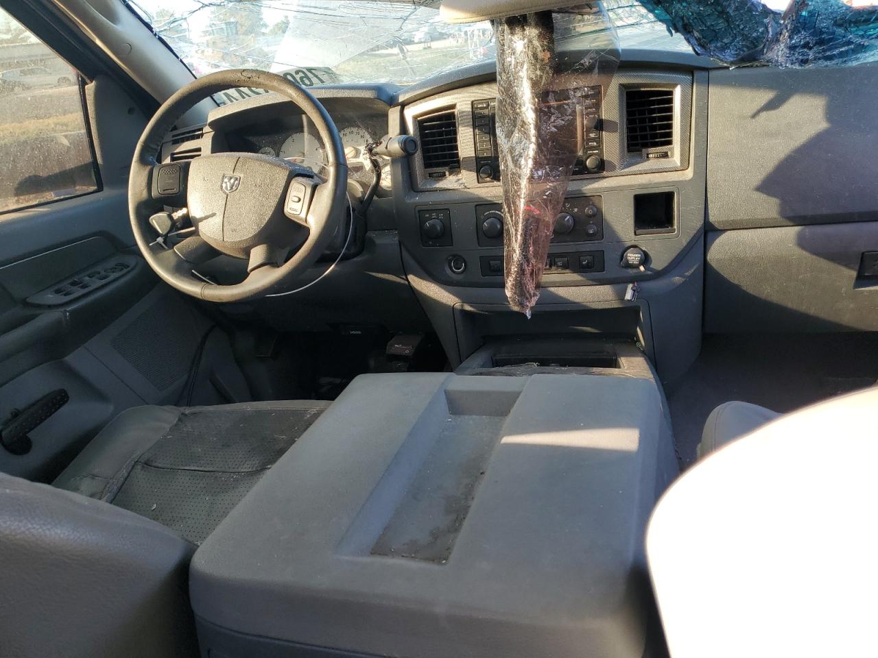 2008 Dodge RAM - Image 8