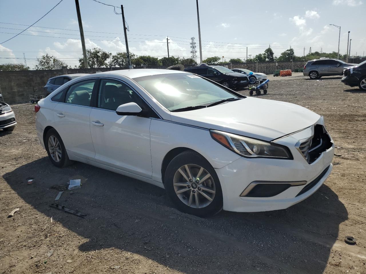 VIN 5NPE24AF5HH584128 2017 HYUNDAI SONATA no.4