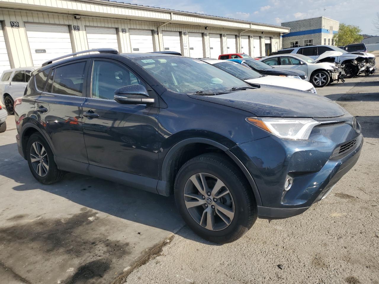 2017 Toyota RAV 4 - Image 4