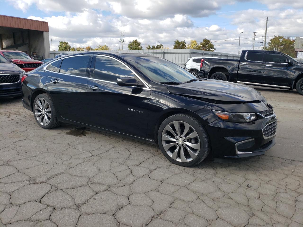 2016 Chevrolet Malibu - Image 4