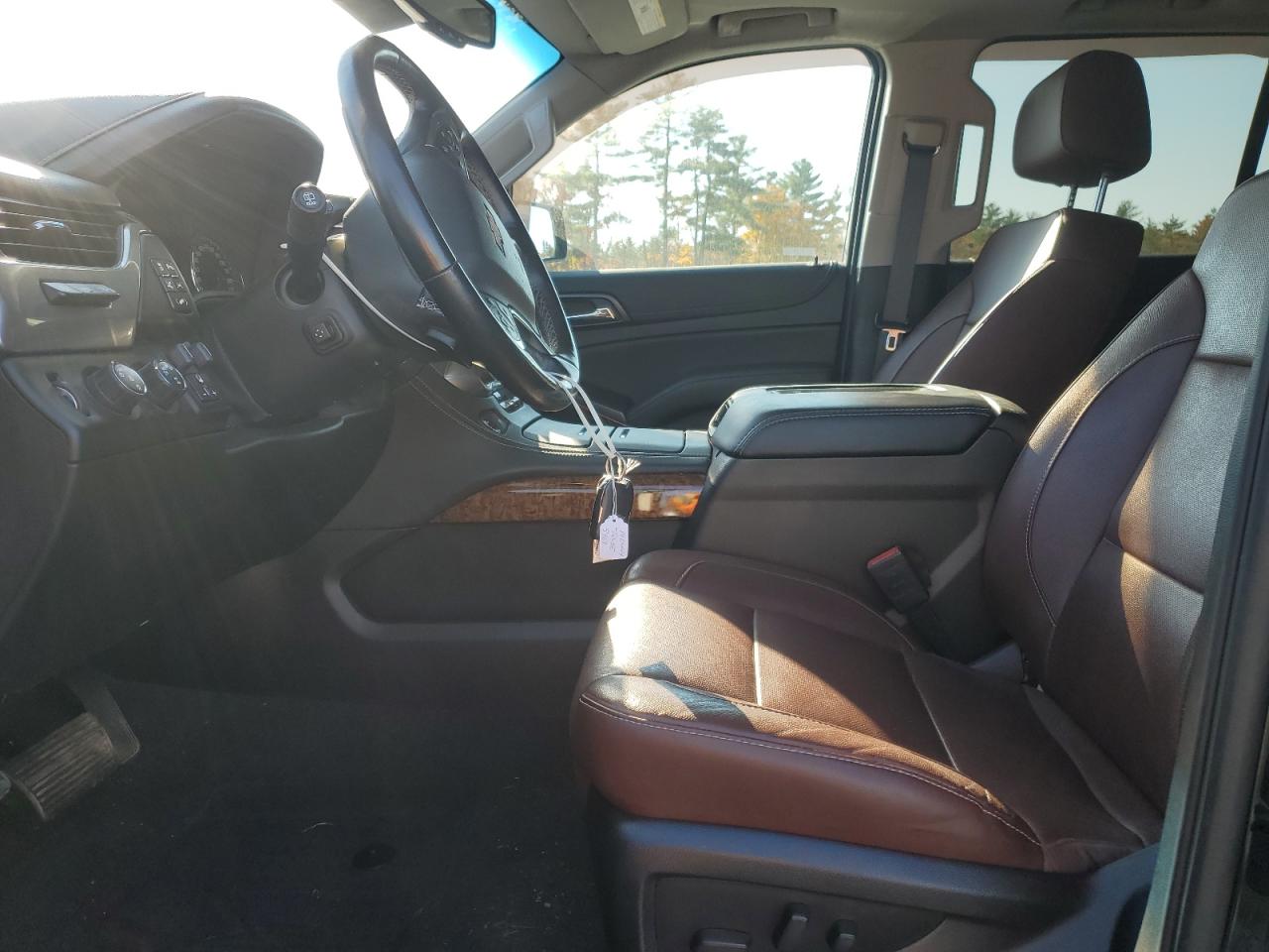 2019 Chevrolet Tahoe K1500 Premier VIN: 1GNSKCKJ6KR244137 Lot: 77699944