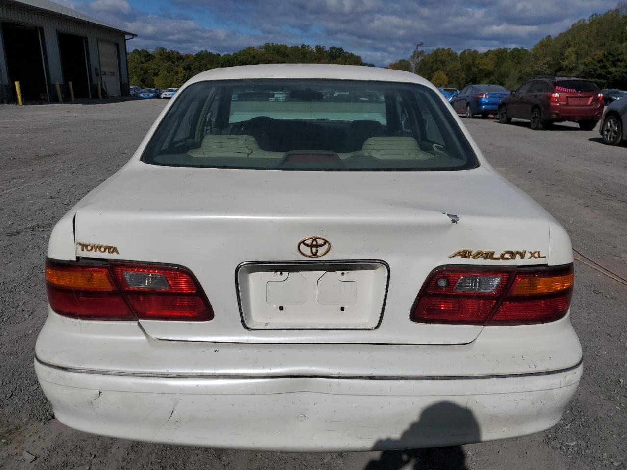 1999 Toyota Avalon Xl VIN: 4T1BF18B0XU333655 Lot: 76282514